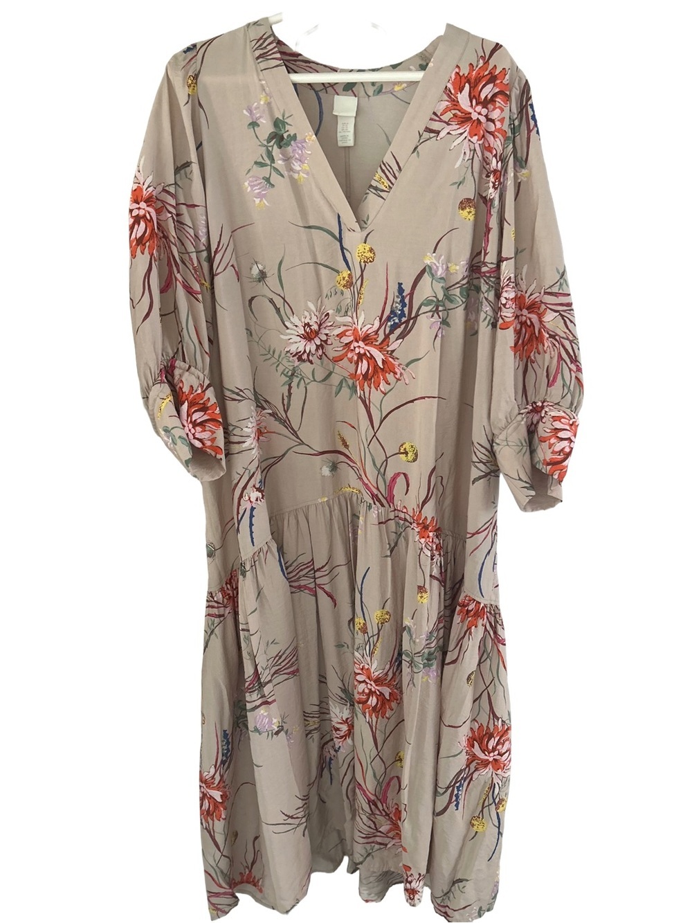 H&M Puff Sleeve Floral V-Neck Tiered Midi Dress in Taupe/Multicolor   Size XL